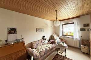 Reserviert: Charmantes Reihenmittelhaus mit Wintergarten in familienfreundlicher Lage – Stormarn (Kreis) – Vorschaubild 15