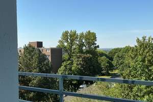 Auf gute Nachbarschaft: praktische 3-Zimmer-Wohnung mit Balkon! – Philosophenweg 39, 45279 Freisenbruch, Essen – Vorschaubild 3