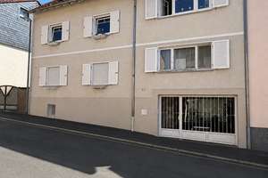 Renovierte 4-Zimmer-Wohnung mit offener Küche, Garten und Stellplatz in Wiesbaden-Naurod – Laurentiusstraße 10, 65207 Naurod, Wiesbaden – Vorschaubild 2