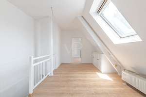 Familienfreundliche Doppelhaushälfte mit großem Grundstück und Potenzial
Ruhige Stadtlage, viel Woh – Die vollständige Adresse der Immobilie erhältst du vom Anbieter., 76131 Rintheim, Karlsruhe – Vorschaubild 11