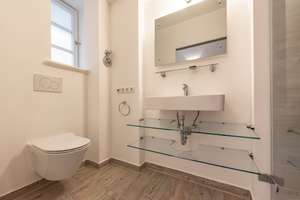 AIGNER - Rückwärtig gelegene Souterrainwohnung mit eigenem Eingang – Die vollständige Adresse der Immobilie erhältst du vom Anbieter., 80803 Neuschwabing, München – Vorschaubild 7