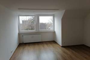 gemütliche 2 Zi Dachgeschosswohnung in guter Lage ,fertig zum Einziehen – Hainstraße 164, 42109 Uellendahl-Katernberg, Wuppertal – Vorschaubild 2