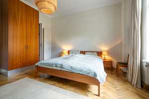 "Haus im Haus": 5-Raum-Wohnung mit Wintergarten und Stellplatz – Bautzen (Kreis) – Vorschaubild 7