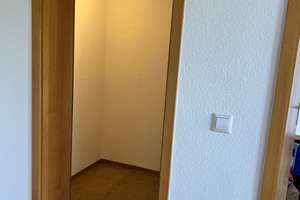 Charmante 3-Zimmer-Wohnung mit Sonnenbalkon – Ihr neues Zuhause in Reutlingen – Pestalozziestrasse 93, 72762 Reutlingen-Mitte, Reutlingen – Vorschaubild 12