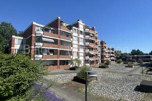 Schöne 2,5 Zimmer-Wohnung mit Balkon! – Die vollständige Adresse der Immobilie erhältst du vom Anbieter., 23556 Sankt Lorenz Nord, Lübeck – Vorschaubild 2