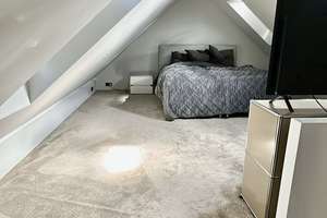Elegante, helle 4-Zimmer-Wohnung im Dachgeschoss einer denkmalgeschützten Villa – Die vollständige Adresse der Immobilie erhältst du vom Anbieter., 28203 Ostertor, Bremen – Vorschaubild 17