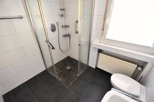 Familienglück am Rhein: Charmanter Altbau mit großem Garten, Keller, 2 Garagen und Dachterrasse – Die vollständige Adresse der Immobilie erhältst du vom Anbieter., 53225 Beuel-Mitte, Bonn – Vorschaubild 11