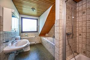 Freistehendes Zweifamilienhaus mit zwei Stellplätzen und Garage, am ruhigen Privatweg gelegen. – Die vollständige Adresse der Immobilie erhältst du vom Anbieter., 40489 Angermund, Düsseldorf – Vorschaubild 39