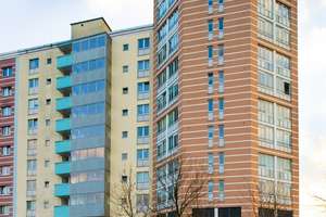 Einzug ab sofort möglich! Wintergarten und Bad mit Fenster – Alfred-Döblin-Straße 2A, 12679 Marzahn, Berlin – Vorschaubild 2