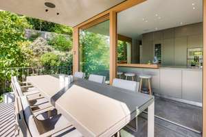 Architekten-Villa mit hochklassiger Ästhetik, Spa-Bereich und Pool in einzigartiger Lage – Die vollständige Adresse der Immobilie erhältst du vom Anbieter., 81925 Oberföhring, München – Vorschaubild 5