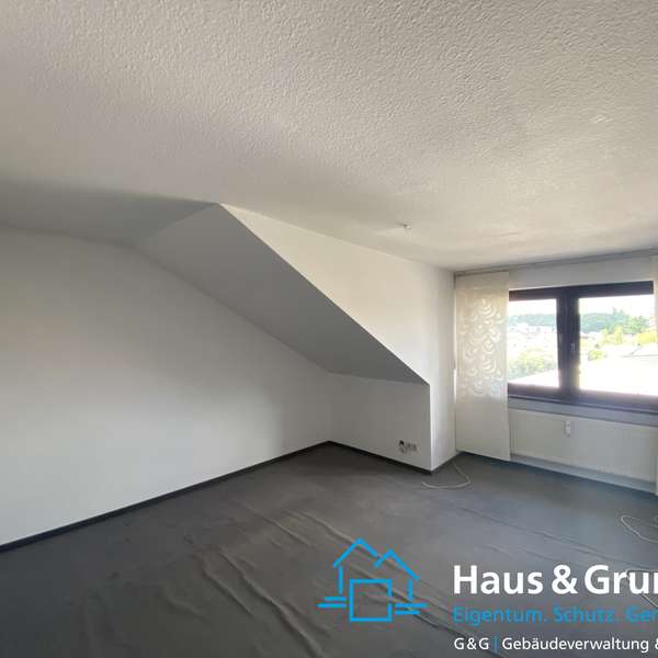 *** 3-Zimmer-Wohnung - sehr gepflegtes Mehrfamilienhaus - Gartennutzung mit Grill - Waldnähe ***