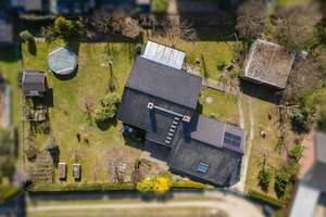 „Großzügiges Wohnen in ruhiger Lage – Haus mit Garten, Pool & Potenzial in Berlin-Rudow“ – Die vollständige Adresse der Immobilie erhältst du vom Anbieter., 12355 Rudow, Berlin – Vorschaubild 2