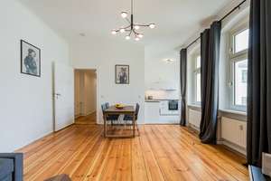 Charming One-Bedroom Apartment in a Classic Berlin Altbau – Quiet Rear Building Location – Die vollständige Adresse der Immobilie erhältst du vom Anbieter., 10997 Kreuzberg, Berlin – Vorschaubild 4