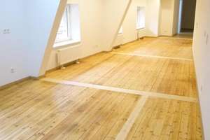 DESIGNER-DACHGESCHOSS-WOHNUNG MIT "2 SCHLAFZIMMERN" IN EINEM HISTORISCHEM STADTPALAIS – Wörthstraße 6, 65185 Mitte, Wiesbaden – Vorschaubild 5