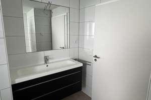 Helle 3 Zimmer Wohnung im 1. OG mit Balkon in Solingen-Gräfrath – Obenflachsberg 109, 42653 Gräfrath, Solingen – Vorschaubild 5