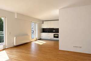 Helle Dachgeschosswohnung mit weitläufigem Grünblick in Köln-Marienburg – 50968 Marienburg, Köln – Vorschaubild 2
