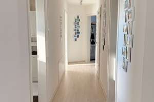 Lebendiger , heller Wohnraum: 3-Zimmer-Penthouse Wohnung in Fürth – 90765 Ronhof, Kronach, Fürth – Vorschaubild 13