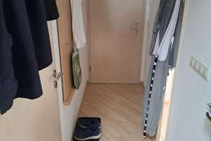 Lichtdurchflutete Dachgeschoss Wohnung | 2 Zimmer, Küche, Hochbett & Badewanne | Haustiere "Ja" – Prüssingstraße 17, 7745 Göschwitz, Jena – Vorschaubild 3