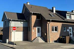 Gepflegtes EFH Reiheneckhaus mit Garage provisionsfrei zu verkaufen – Dammstraße 2B, 50127 Bergheim – Vorschaubild 1