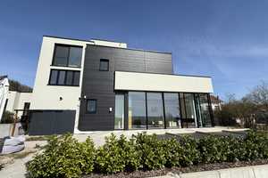 Provisionsfrei: Top moderne 9 Zi.-Villa mit Pool auf 3123 qm Grundstück in Panorama-Aussichtslage – Lörrach (Kreis) – Vorschaubild 1