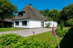 Bei St. Peter-Ording: Familienhaus mit Traumgarten in ruhiger Lage – Die vollständige Adresse der Immobilie erhältst du vom Anbieter., 25882 Tetenbüll – Vorschaubild 16