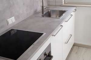 Helle 2-Zi-Wohnung mit Ausblick in guter Wohngegend, (Balkon, EBK, PKW Stellplatz) – Wintersbuckstraße 51, 79539 Lörrach – Vorschaubild 2