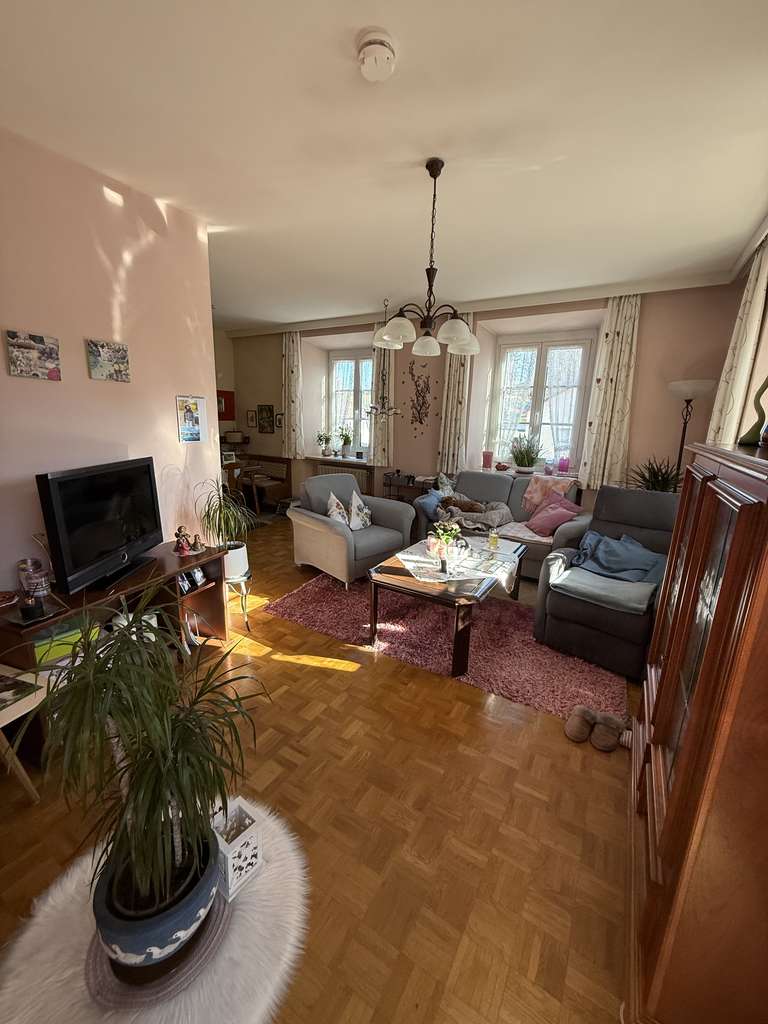 Immobilie in Traunstein - Sofort Mieteinnahmen sichern: Vermietete 2-Zi.-Wohnung in Top-Lage  Traunstein-Haslach - Bild 1