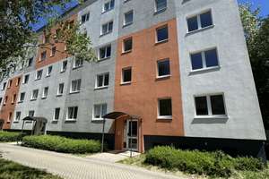 Frisch renovierte 2-Zimmer-Wohnung mit Balkon & Aufzug – inmitten Magdeburgs beliebten Herrenkrug – 39114 Herrenkrug, Magdeburg – Vorschaubild 3