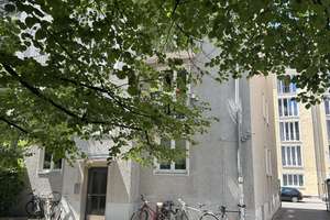 Westend/Theresienhöhe, schön renovierte, ruhige, helle 2-Zi.-Whg. mit EBK, Hochparterre