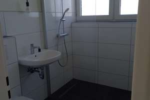 3-Zimmer Wohnung mit Balkon in Toplage zu bezahlbarem Preisld-Bockum mit 80 m² Wohnfläche – Kaiserstr. 102, 47800 Bockum, Krefeld – Vorschaubild 2