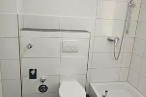 Sehr schöne sanierte 2 Zimmer Wohnung mit Balkon in Duisburg zu vermieten – Walzstr. 15, 47138 Mittelmeiderich, Duisburg – Vorschaubild 7
