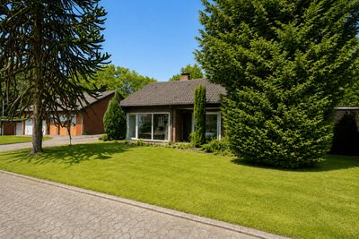 Ruhe. Raum. Möglichkeiten. – Bungalow mit Garten, Garage & Ausbau- und Entwicklungspotenzial