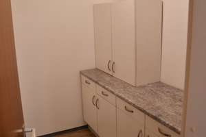 Möblierte, vollausgestattete 75qm Wohnung im 12. Stock mit herrlicher Aussicht plus Stellplatz – St Johann 6, 91056 Alterlangen, Erlangen – Vorschaubild 13