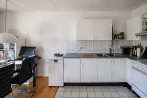 Bezugsfrei ab sofort: 2-Zimmer-Wohnung mit südlichem Balkon und bodentiefen Fenstern – Berlin – Vorschaubild 8