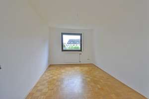 4-ZKB-Wohnung mit Garage und Balkon in beliebter Lage Wolfsanger – Die vollständige Adresse der Immobilie erhältst du vom Anbieter., 34125 Wolfsanger, Kassel – Vorschaubild 6