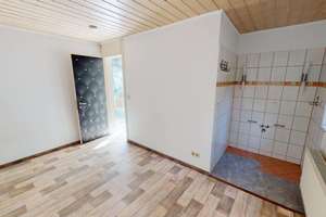 Sehr gepflegtes EFH mit Garten und 2 Garagen in ruhiger Top-Lage – Hochstraße 9, 65558 Gückingen – Vorschaubild 36