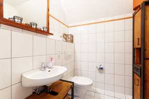 Exklusive 3-Zimmer-Maisonette-Wohnung mit TG-Stellplatz im historischen Gutshof – Leverkusen – Vorschaubild 6