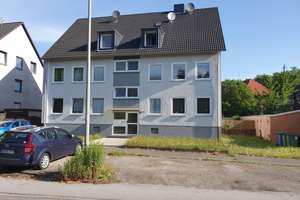 Attraktive 3-Zimmer-Wohnung mit eigenem Gartenanteil