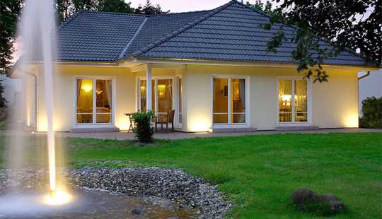 Bild von Effizenz und Eleganz vereint - Ihr neuer Winkelbungalow