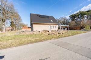 Modernes Einfamilienhaus mit großem Grundstück und Doppelcarport an der Elbe – Die vollständige Adresse der Immobilie erhältst du vom Anbieter., 21522 Hittbergen – Vorschaubild 3