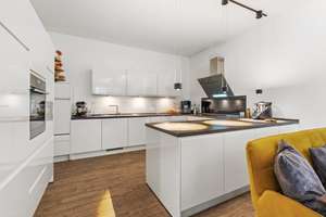 Seltene Citypark-Perle:
Umwerfende 3-Zimmer-Wohnung
mit Terrasse und kleinem Garten – Die vollständige Adresse der Immobilie erhältst du vom Anbieter., 76137 Südstadt, Karlsruhe – Vorschaubild 3