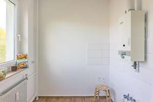 Modernisierte 2-Raum-Wohnung mit Balkon – Scharnhorststr. 12, 9130 Yorckgebiet, Chemnitz – Vorschaubild 3