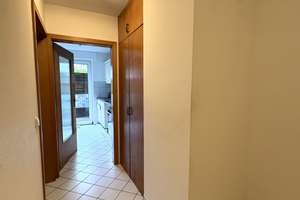 Zentrale 2,5-Zimmer-Wohnung mit eigenem Garten, Terrasse, Garage und Stellplatz in Neukirchen-Vluyn – Feldstraße 13a, 47506 Neukirchen-Vluyn – Vorschaubild 4