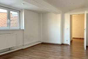 Bezugsfreie 2-Zi.-DG-Altbauwohnung im Danckelmannkiez - Wohnen zwischen Schlosspark und Lietzensee! – Seelingstraße  28, 14059 Charlottenburg, Berlin – Vorschaubild 3
