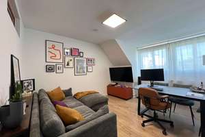 CHARMANTE DACHGESCHOSSWOHNUNG MIT DACHTERRASSE IN KÖLN - LINDENTHAL – Die vollständige Adresse der Immobilie erhältst du vom Anbieter., 50931 Lindenthal (Ortsteil), Köln – Vorschaubild 10