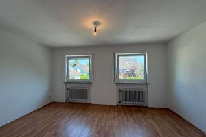 Großzügige, renovierte Doppelhaushälfte /Stichstraße in bester, ruhiger Lage Nürnberg - Weiherhaus ! – Die vollständige Adresse der Immobilie erhältst du vom Anbieter., 90455 Kornburg, Worzeldorf, Nürnberg – Vorschaubild 9