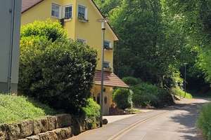 Elegantes Einfamilienhaus mit Pool im Garten +neuer Heizung 12/25 – Seibelstraße 21, 63768 Hösbach – Vorschaubild 2