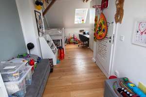 Sanierte Maisonette-Wohnung mit zwei Balkonen in Köln-Zündorf direkt an der Groov – Die vollständige Adresse der Immobilie erhältst du vom Anbieter., 51143 Zündorf, Köln – Vorschaubild 13