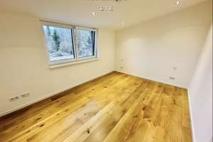 Exklusive Penthousewohnung mit großzügiger Sonnenterrasse und Bergblick in Kolbermoor – Die vollständige Adresse der Immobilie erhältst du vom Anbieter., 83059 Kolbermoor – Vorschaubild 12