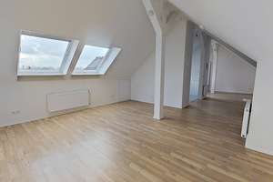 KEIN HITZE-, ABER 2 NKM FREI: Besonders geschnittene 2-Zimmer-Dachgeschosswohnung mit Badewanne – Riedestraße 2, 38102 Viewegsgarten-Bebelhof, Braunschweig – Vorschaubild 4